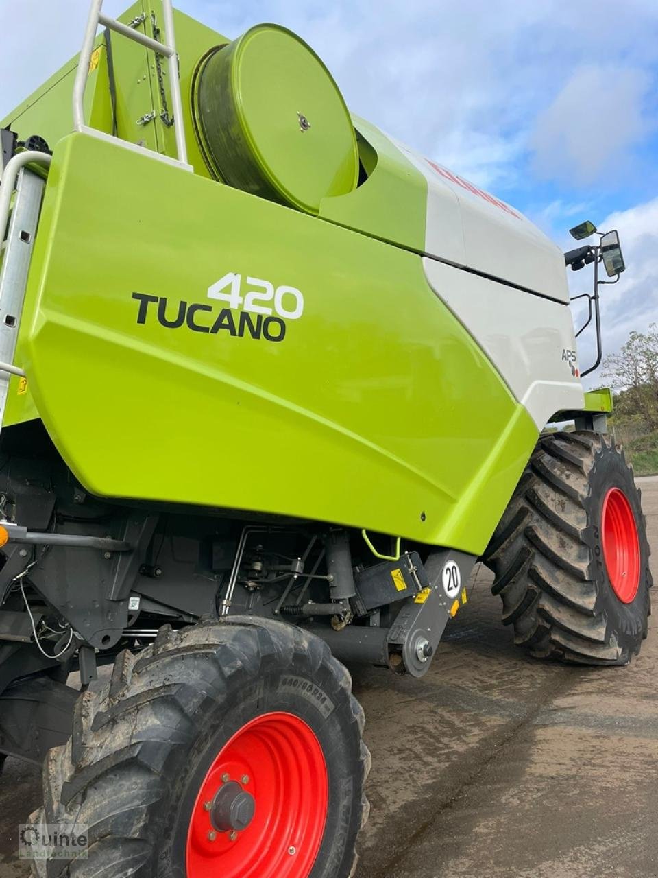 Mähdrescher of the type CLAAS Tucano 420, Gebrauchtmaschine in Lichtenau-Kleinenberg (Picture 3)