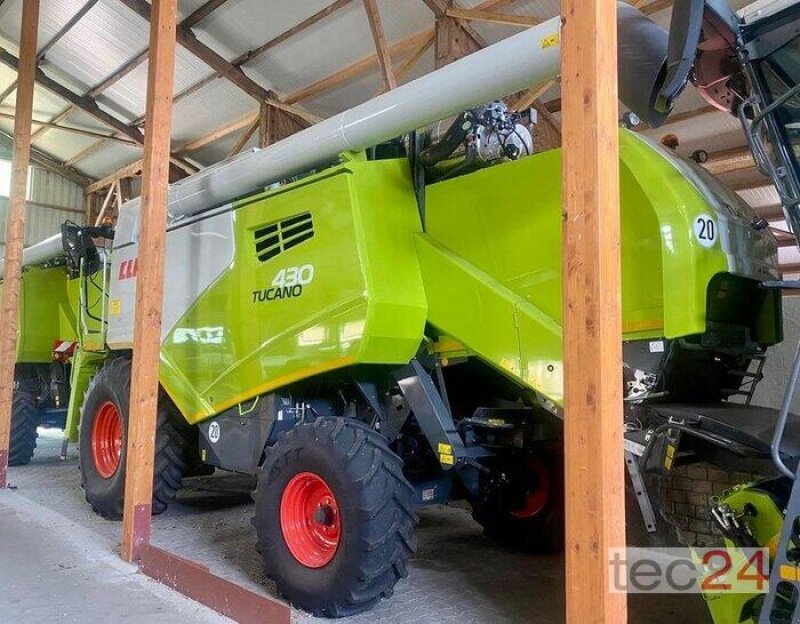 Mähdrescher za tip CLAAS Tucano 430 mit Schneidwerk, Vorführmaschine u Östringen (Slika 1)