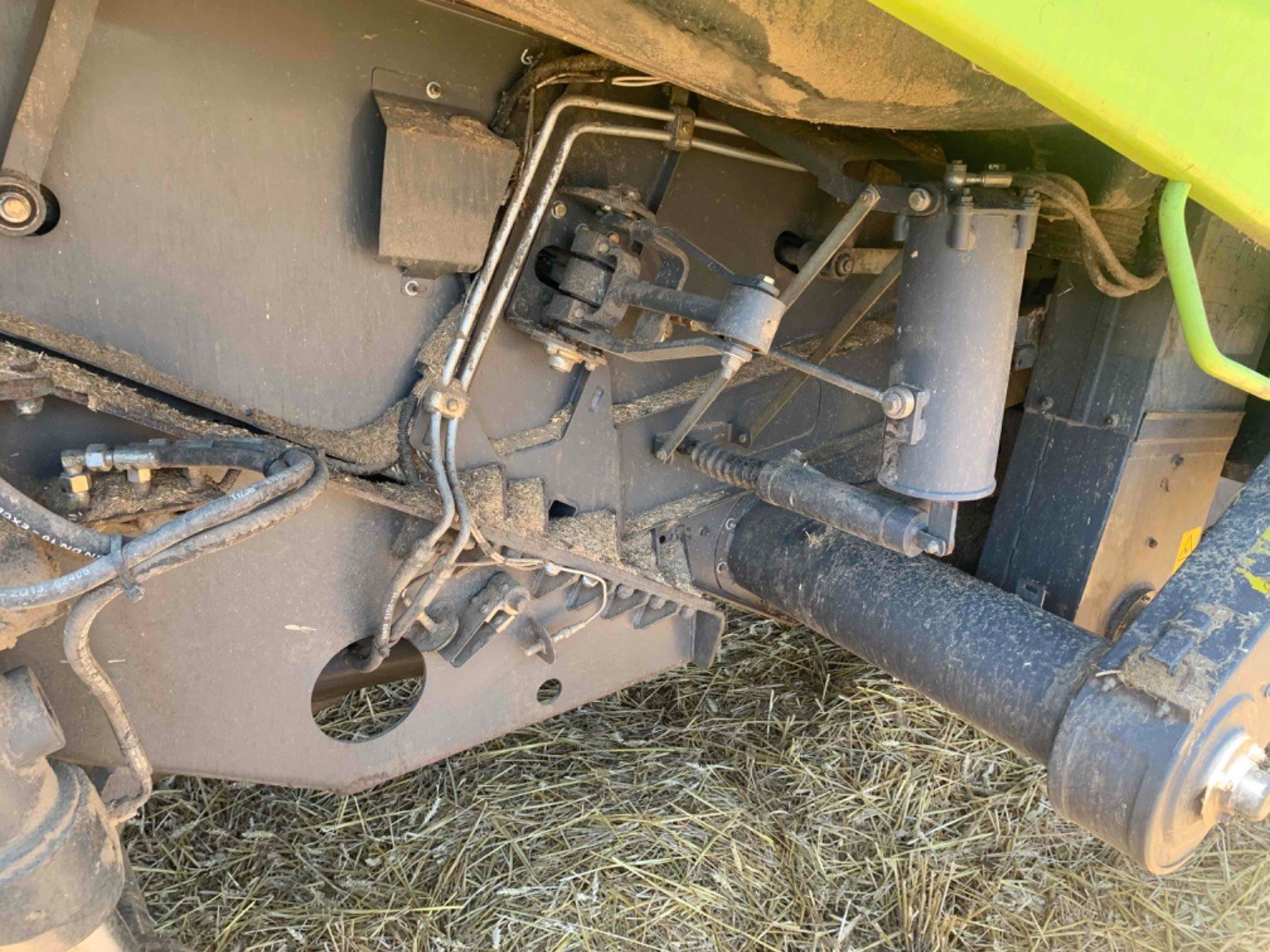 Mähdrescher typu CLAAS TUCANO 430 - TIER 4I, Gebrauchtmaschine v ORLEIX (Obrázek 11)