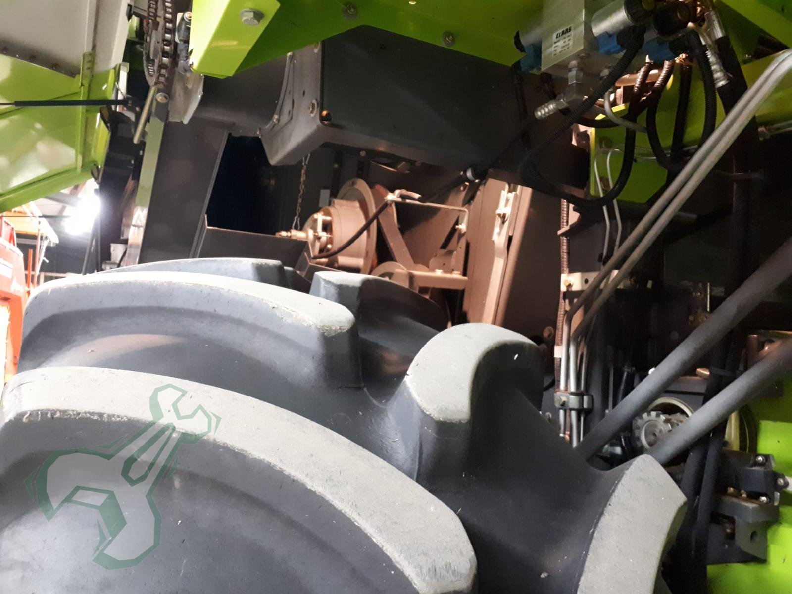 Mähdrescher a típus CLAAS Tucano 430, Gebrauchtmaschine ekkor: Neustadt an der Weinstraße (Kép 15)