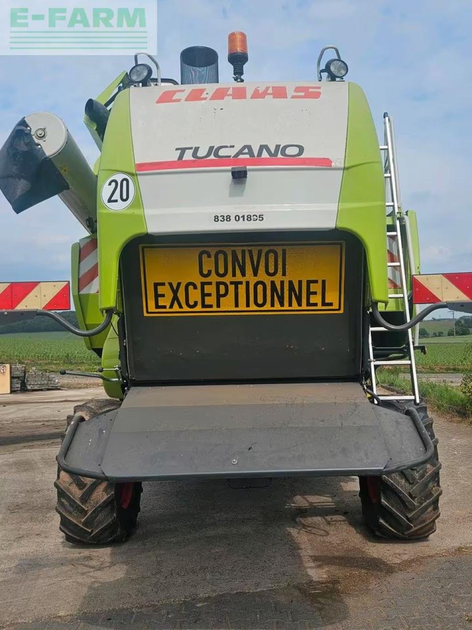 Mähdrescher del tipo CLAAS Tucano 430, Gebrauchtmaschine en Hamburg (Imagen 8)