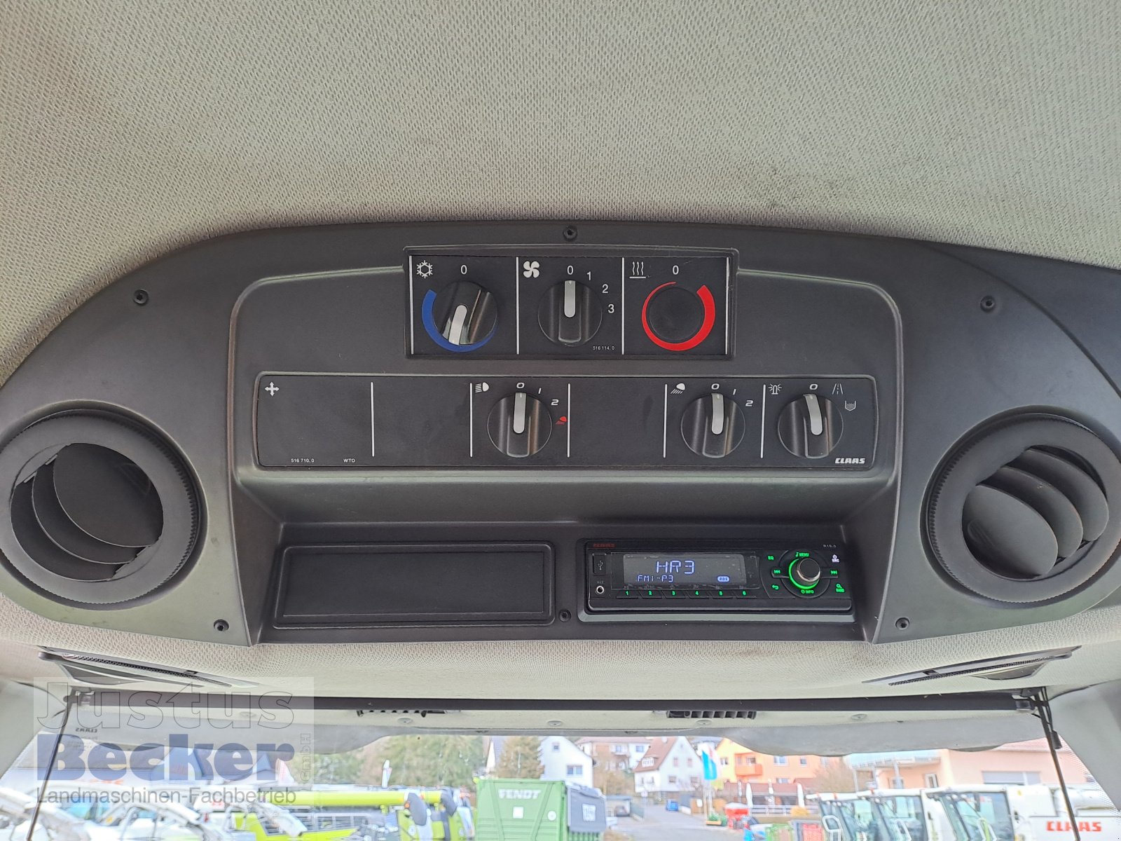 Mähdrescher of the type CLAAS Tucano 430, Gebrauchtmaschine in Weimar-Niederwalgern (Picture 10)