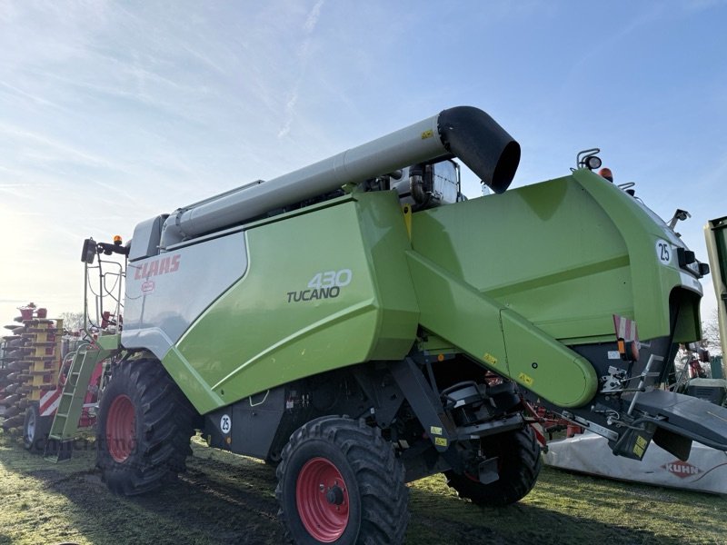 Mähdrescher typu CLAAS Tucano 430, Gebrauchtmaschine w Marxen (Zdjęcie 3)