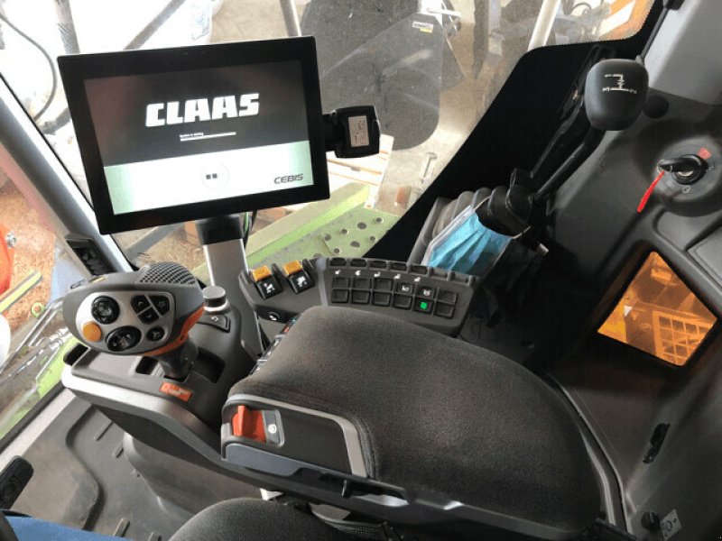 Mähdrescher des Typs CLAAS TUCANO 440 TRADITION, Gebrauchtmaschine in Paray-le-monial (Bild 6)