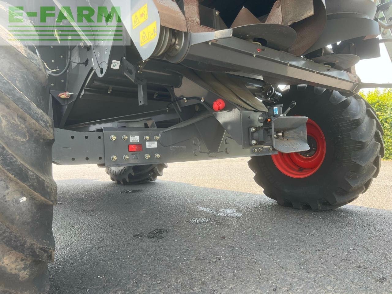 Mähdrescher des Typs CLAAS tucano 440, Gebrauchtmaschine in SAULZET (Bild 10)