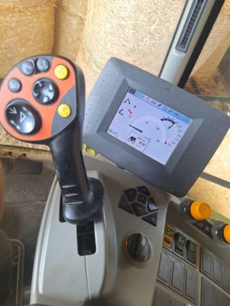 Mähdrescher of the type CLAAS TUCANO 450, Gebrauchtmaschine in MANDRES-SUR-VAIR (Picture 7)