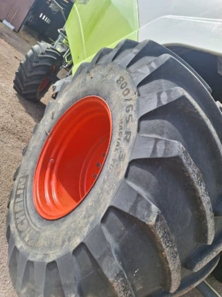 Mähdrescher of the type CLAAS TUCANO 450, Gebrauchtmaschine in MANDRES-SUR-VAIR (Picture 10)