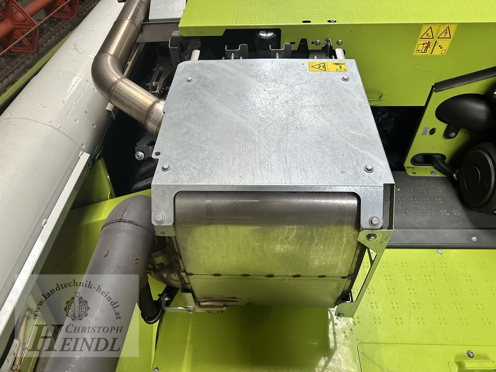 Mähdrescher of the type CLAAS Tucano 450, Gebrauchtmaschine in Stephanshart (Picture 2)