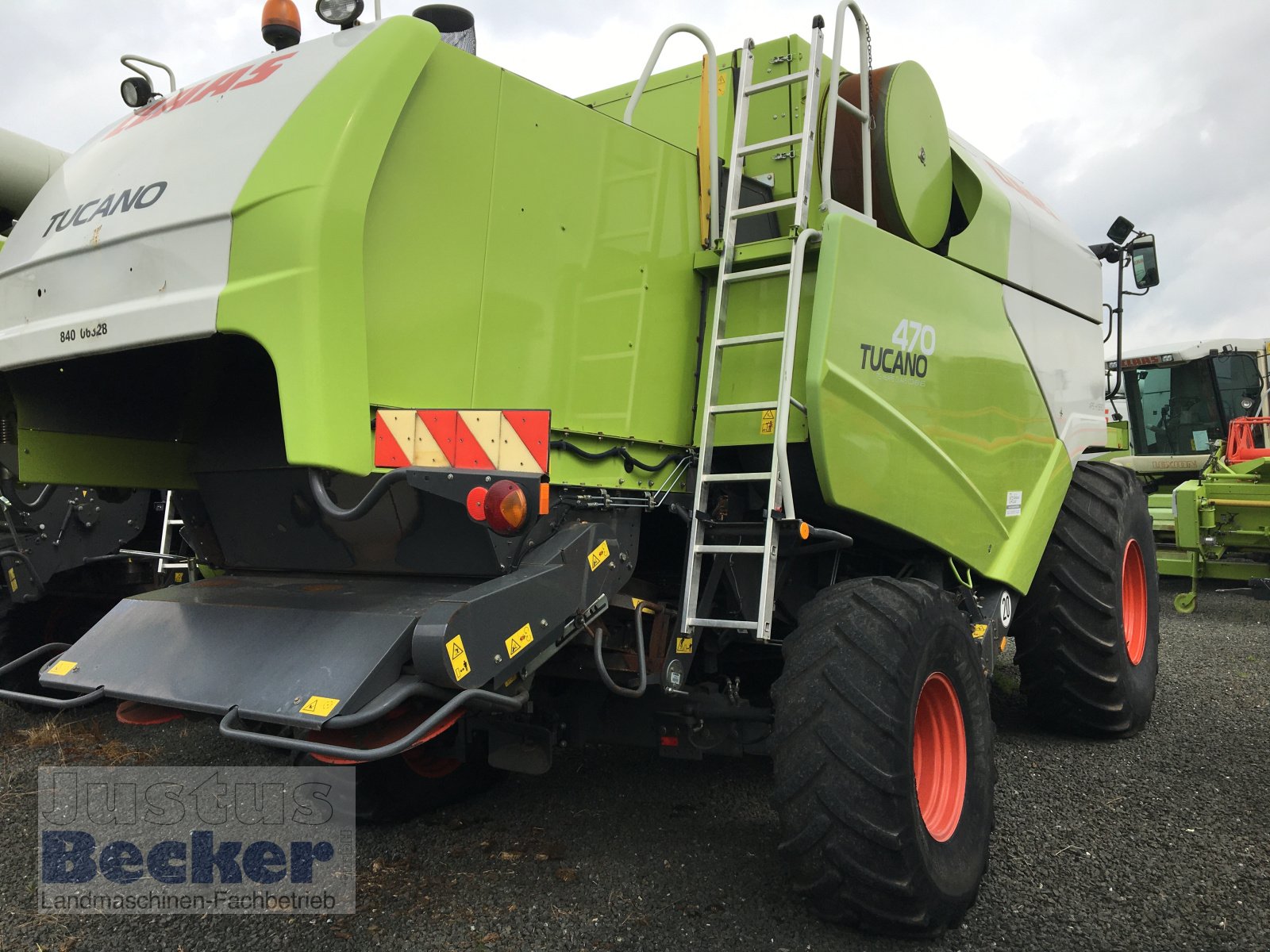 Mähdrescher типа CLAAS Tucano 470 4-Trac-Allrad, Gebrauchtmaschine в Weimar-Niederwalgern (Фотография 2)