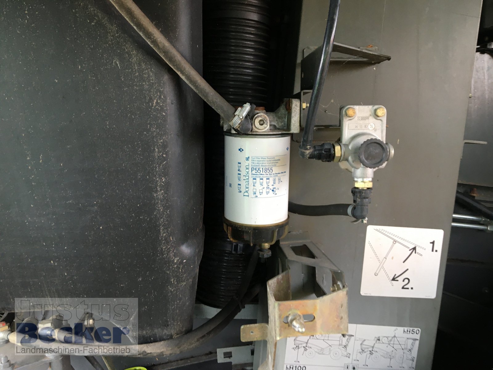 Mähdrescher типа CLAAS Tucano 470 4-Trac-Allrad, Gebrauchtmaschine в Weimar-Niederwalgern (Фотография 19)