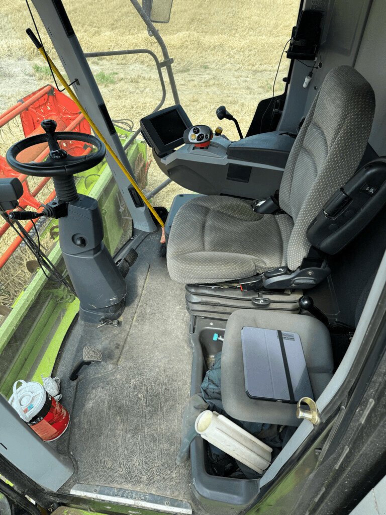 Mähdrescher of the type CLAAS TUCANO 470 T4, Gebrauchtmaschine in LAIGNES (Picture 7)