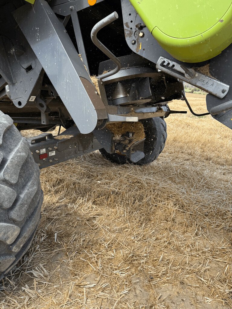 Mähdrescher of the type CLAAS TUCANO 470 T4, Gebrauchtmaschine in LAIGNES (Picture 5)