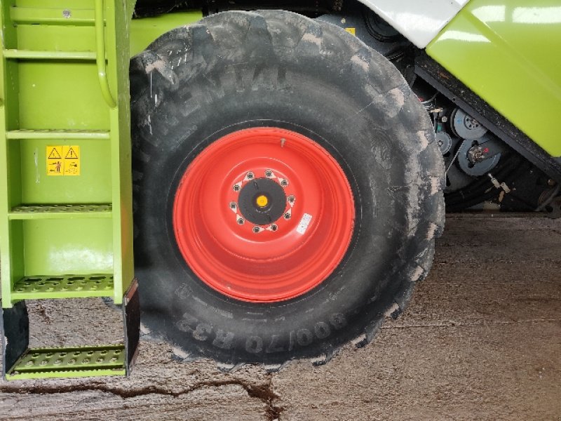 Mähdrescher typu CLAAS TUCANO 480, Gebrauchtmaschine v VERT TOULON (Obrázek 4)