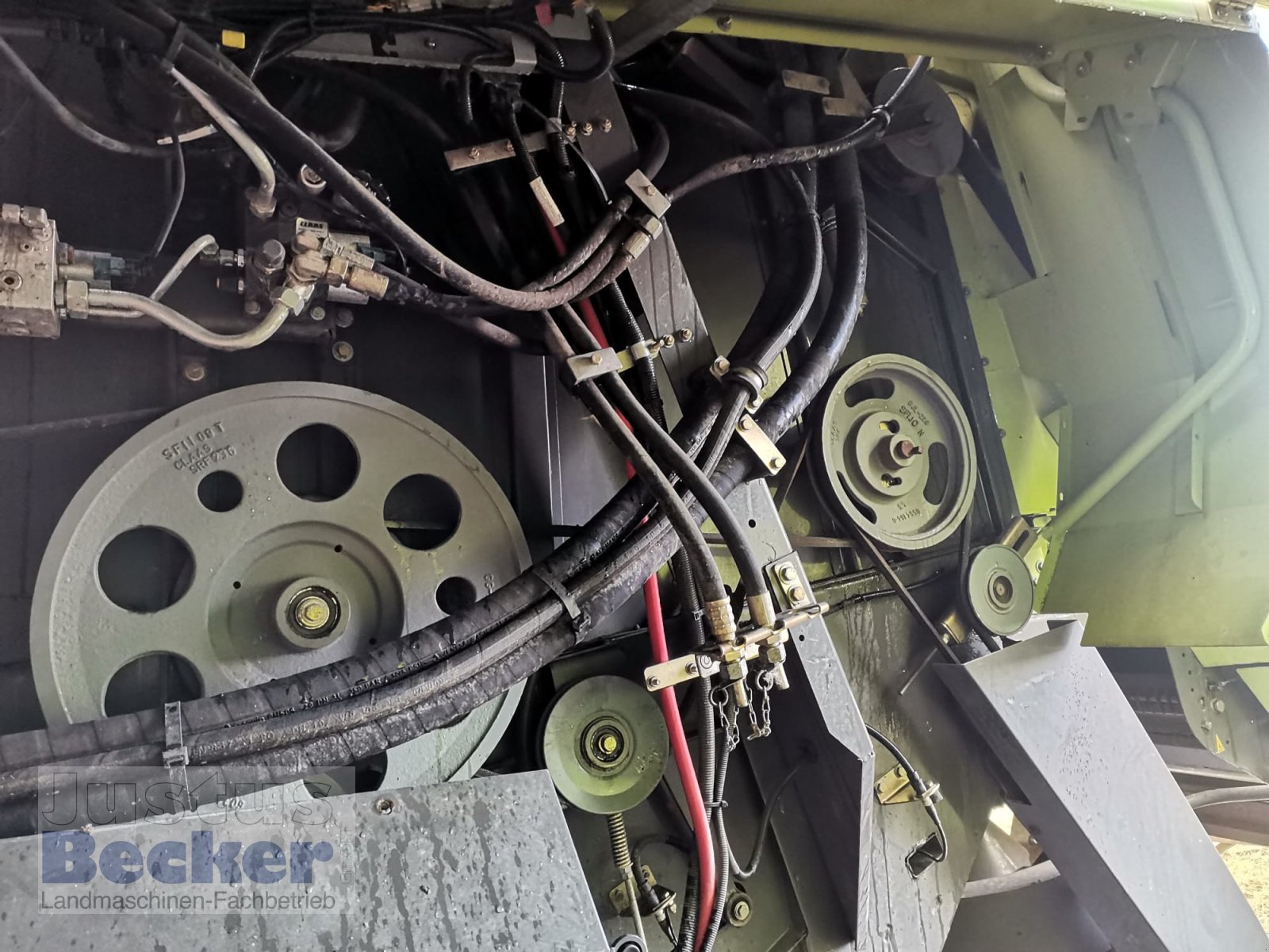 Mähdrescher des Typs CLAAS Tucano 480, Gebrauchtmaschine in Weimar-Niederwalgern (Bild 11)