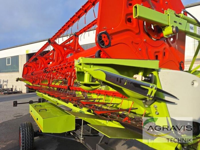 Mähdrescher des Typs CLAAS TUCANO 560 MONTANA, Gebrauchtmaschine in Warburg (Bild 31)