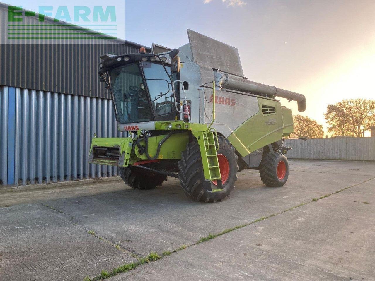 Mähdrescher типа CLAAS TUCANO 570, Gebrauchtmaschine в SINDERBY, THIRSK (Фотография 3)