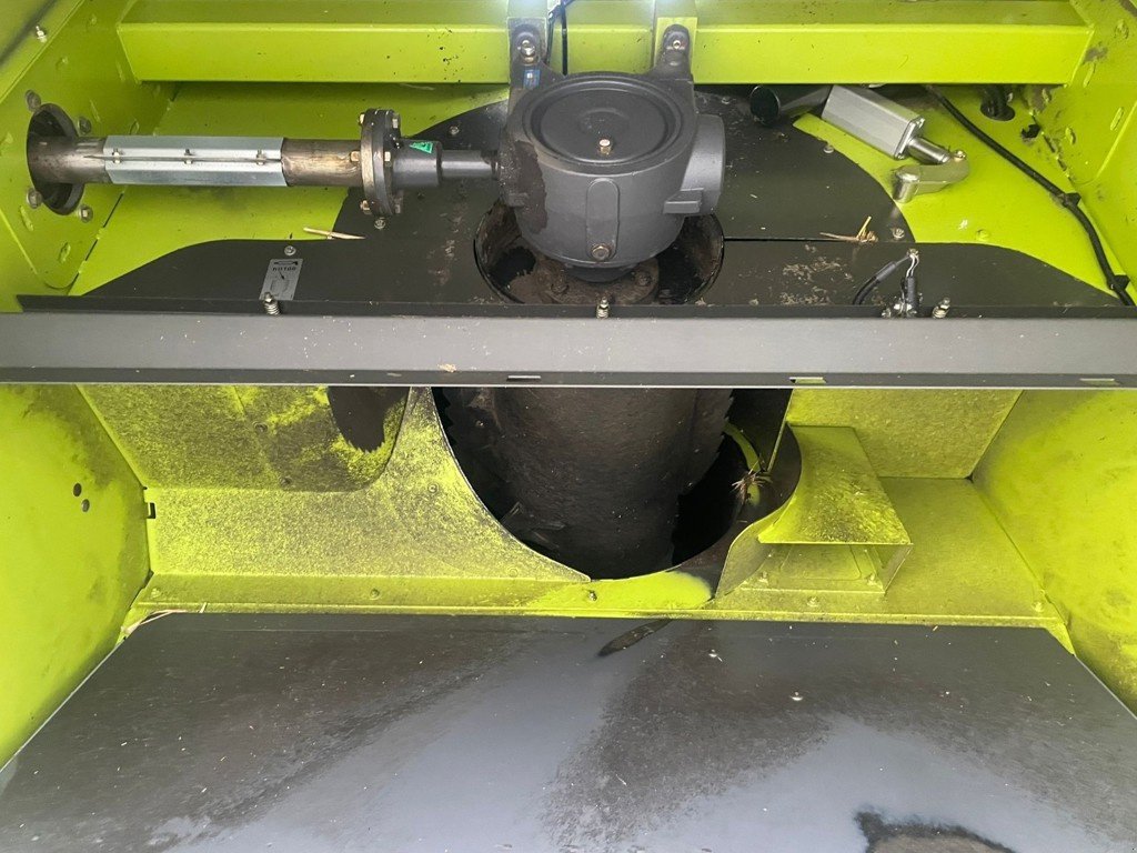 Mähdrescher typu CLAAS TUCANO 570, Gebrauchtmaschine v Domdidier (Obrázek 9)