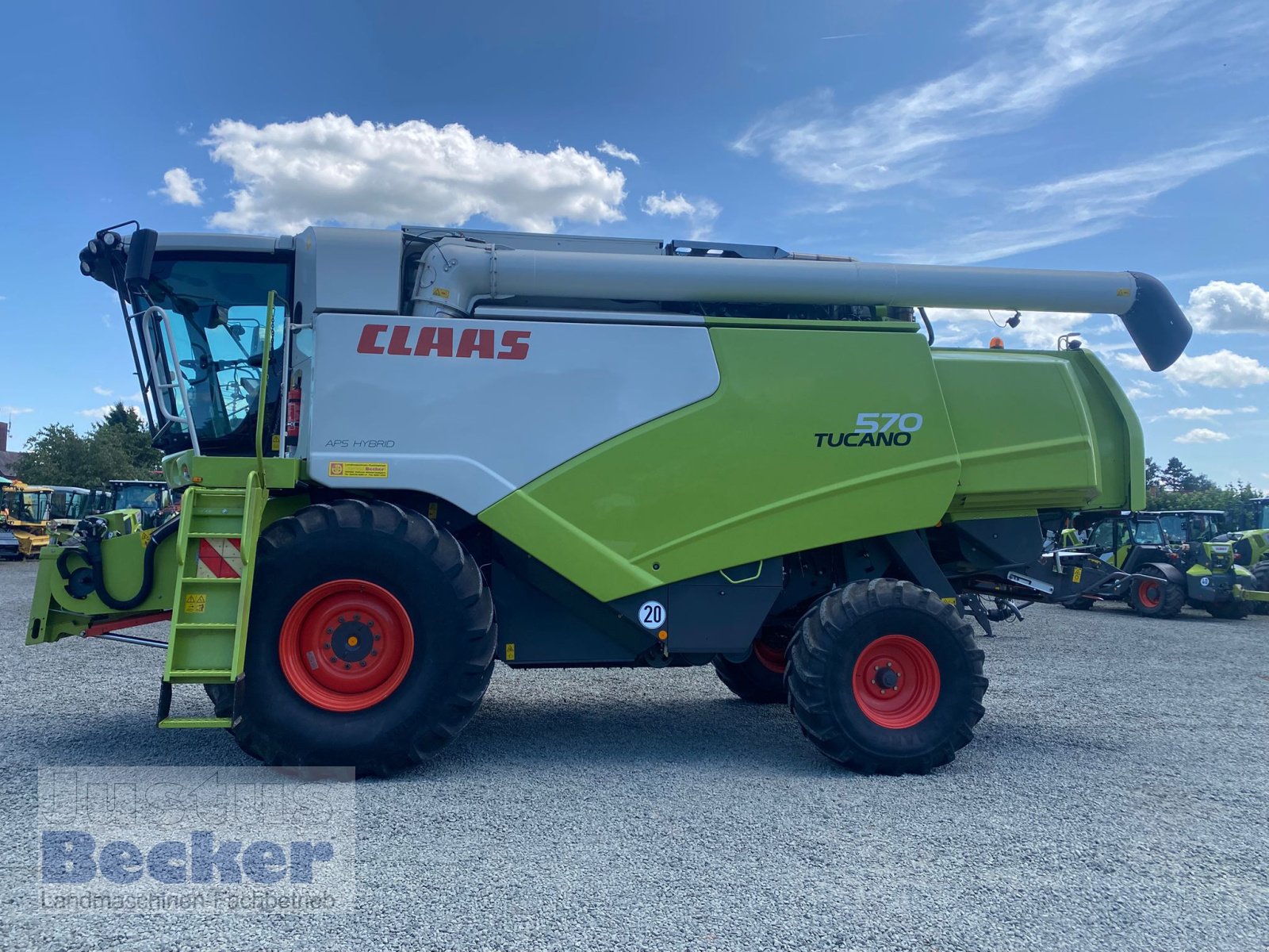 Mähdrescher des Typs CLAAS Tucano 570, Gebrauchtmaschine in Weimar-Niederwalgern (Bild 7)