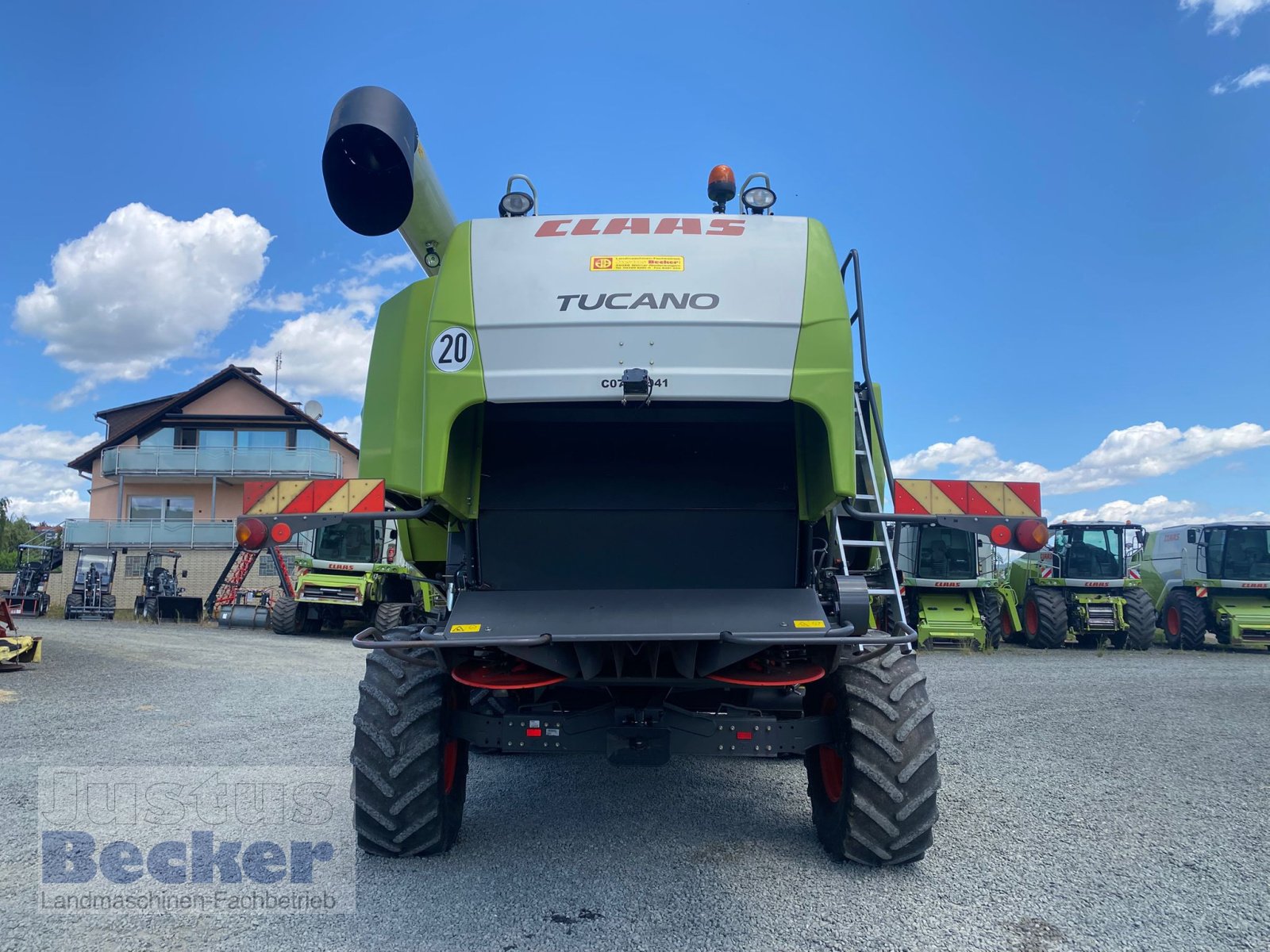 Mähdrescher des Typs CLAAS Tucano 570, Gebrauchtmaschine in Weimar-Niederwalgern (Bild 10)