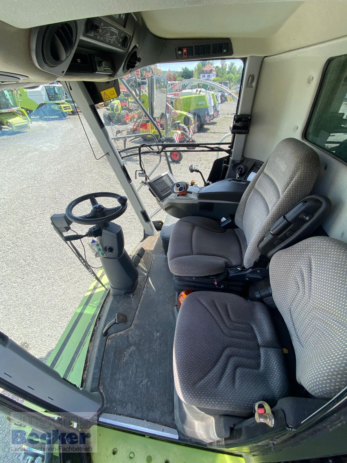 Mähdrescher des Typs CLAAS Tucano 570, Gebrauchtmaschine in Weimar-Niederwalgern (Bild 14)