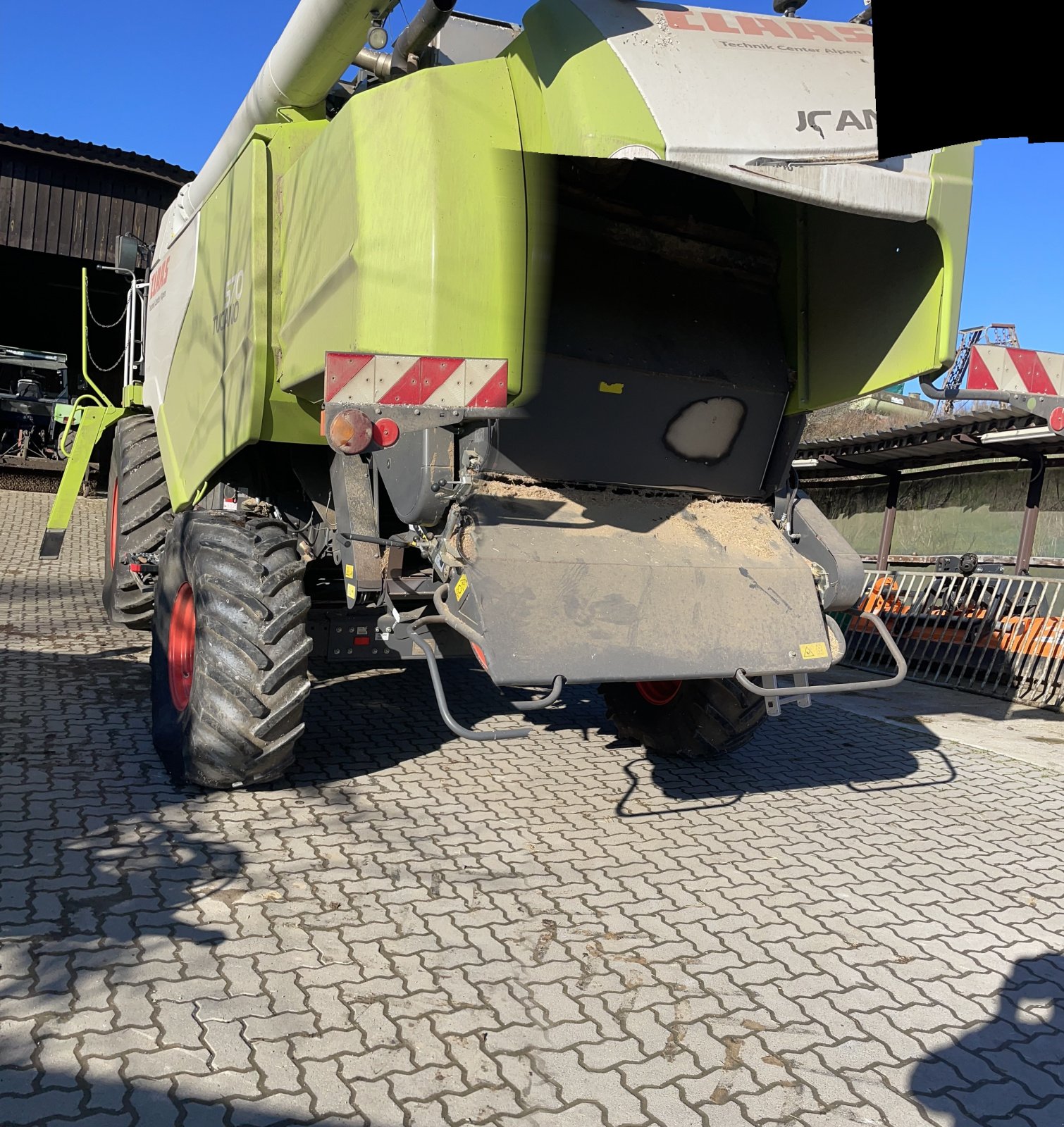 Mähdrescher of the type CLAAS Tucano 570, Gebrauchtmaschine in Niederdreis (Picture 3)