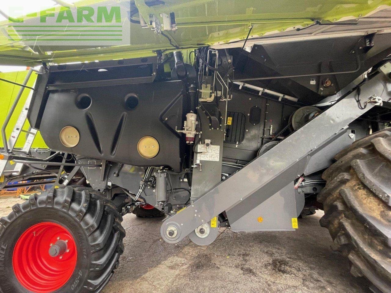 Mähdrescher του τύπου CLAAS TUCANO 580, Gebrauchtmaschine σε PETWORTH (Φωτογραφία 17)