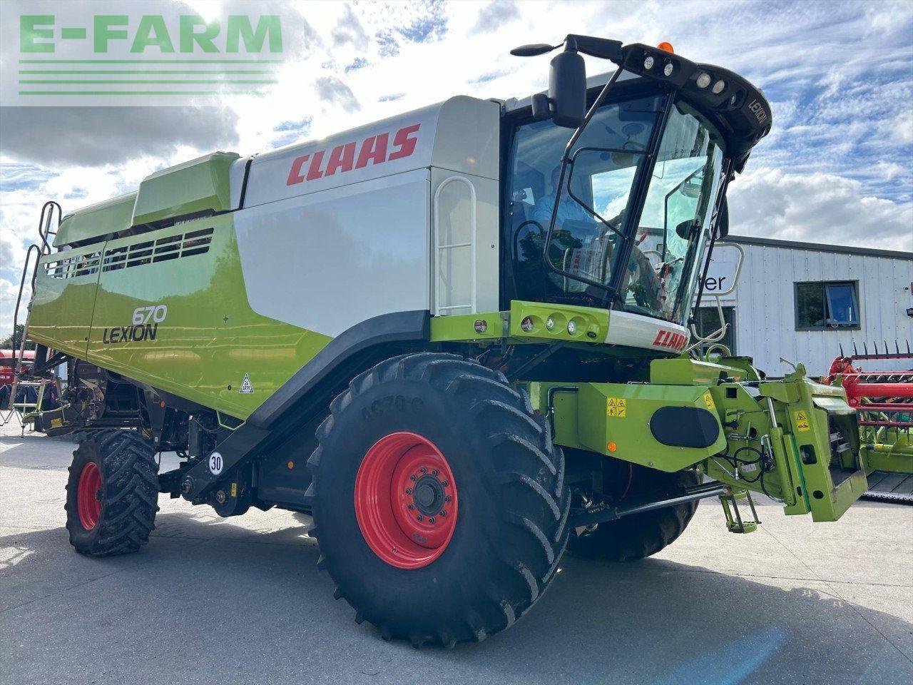 Mähdrescher типа CLAAS USED LEXION 670 M, Gebrauchtmaschine в MICHELDEVER, WINCHESTER (Фотография 2)