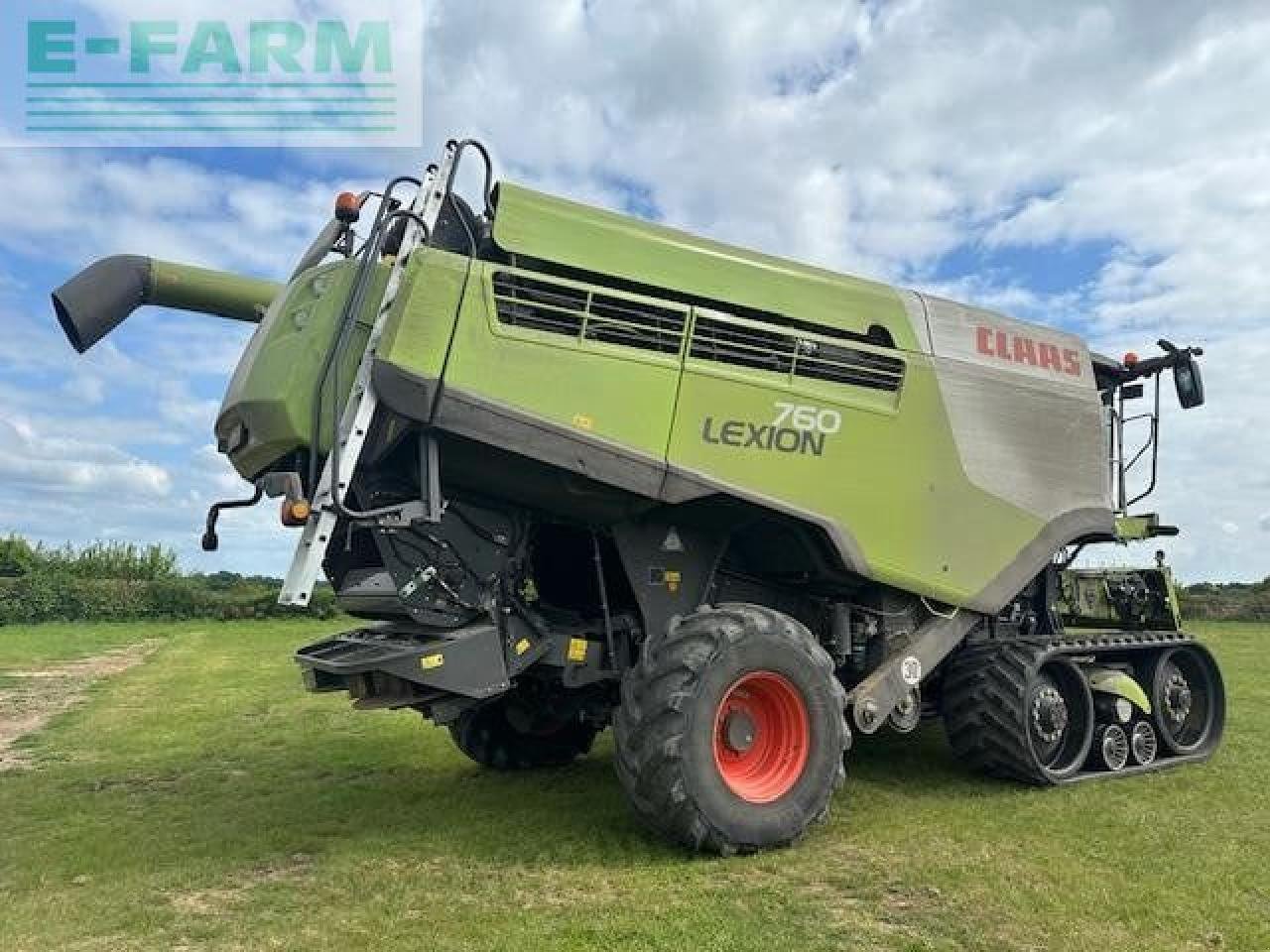 Mähdrescher of the type CLAAS USED LEXION 760 TT, Gebrauchtmaschine in LUTON (Picture 4)