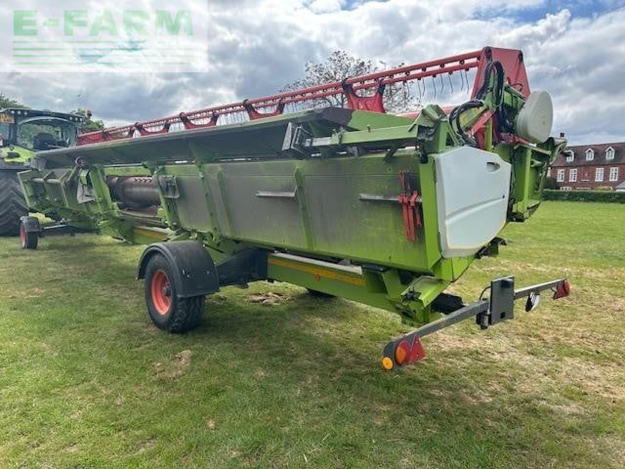 Mähdrescher of the type CLAAS USED LEXION 760 TT, Gebrauchtmaschine in LUTON (Picture 15)