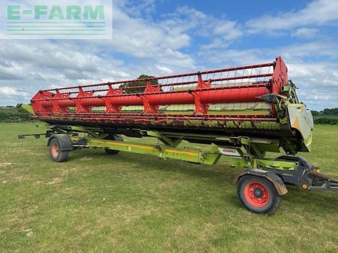 Mähdrescher of the type CLAAS USED LEXION 760 TT, Gebrauchtmaschine in LUTON (Picture 16)