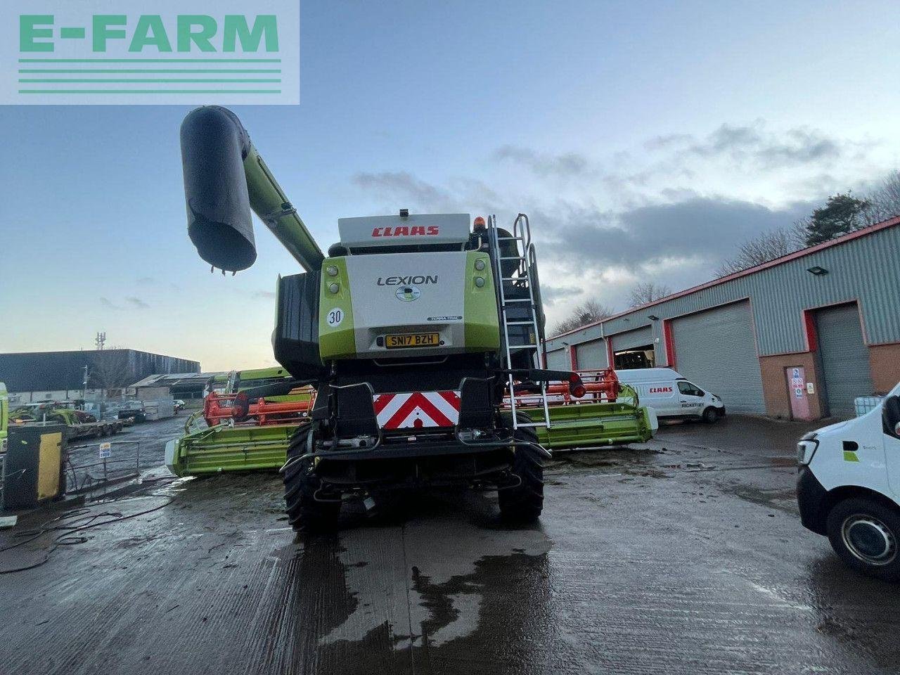 Mähdrescher типа CLAAS USED LEXION 780TT, Gebrauchtmaschine в HEXHAM (Фотография 10)