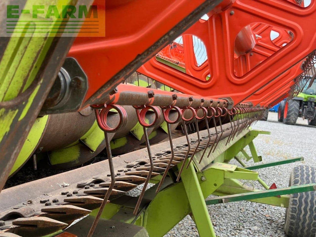 Mähdrescher Türe ait CLAAS V660, Gebrauchtmaschine içinde WILBERFOSS, YORK (resim 1)