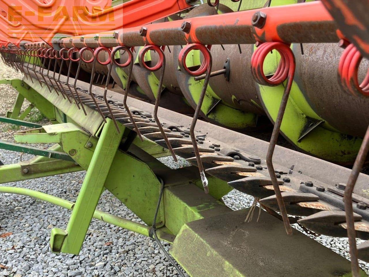 Mähdrescher Türe ait CLAAS V660, Gebrauchtmaschine içinde WILBERFOSS, YORK (resim 2)