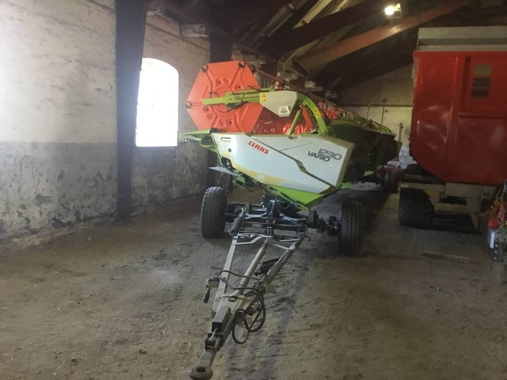 Mähdrescher des Typs CLAAS Vario 1230 med H + V hydraulisk sideknive, Gebrauchtmaschine in Mern (Bild 2)