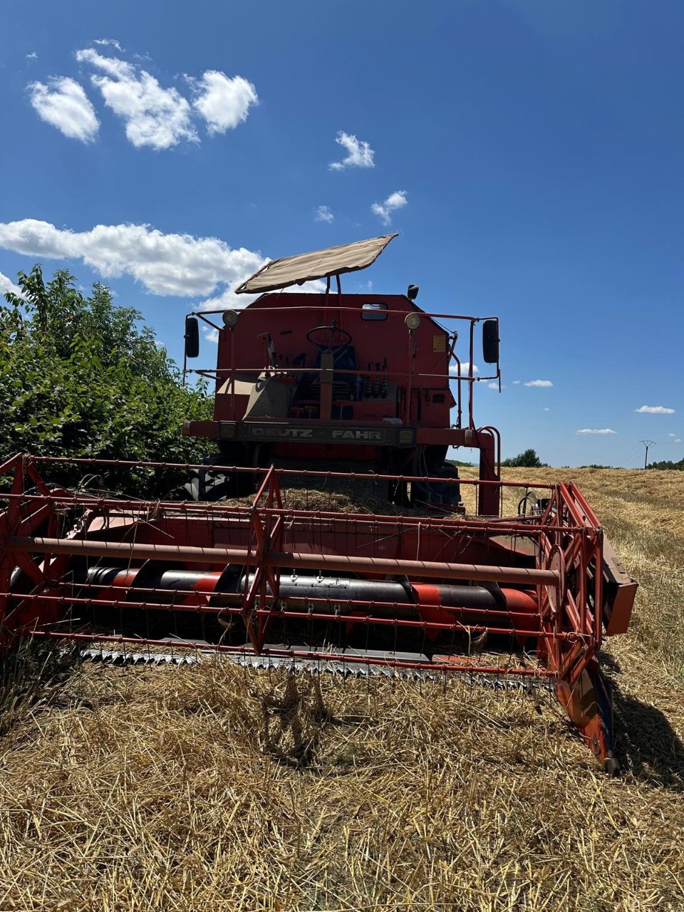 Mähdrescher of the type Deutz-Fahr 2385, Gebrauchtmaschine in SAINT HILAIRE EN MORVAN (Picture 2)