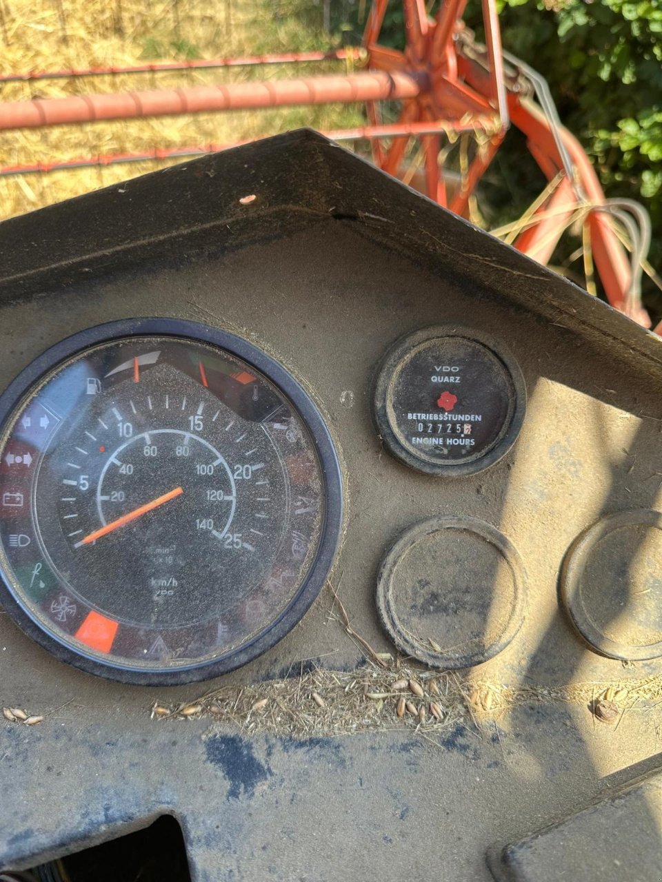 Mähdrescher of the type Deutz-Fahr 2385, Gebrauchtmaschine in SAINT HILAIRE EN MORVAN (Picture 11)