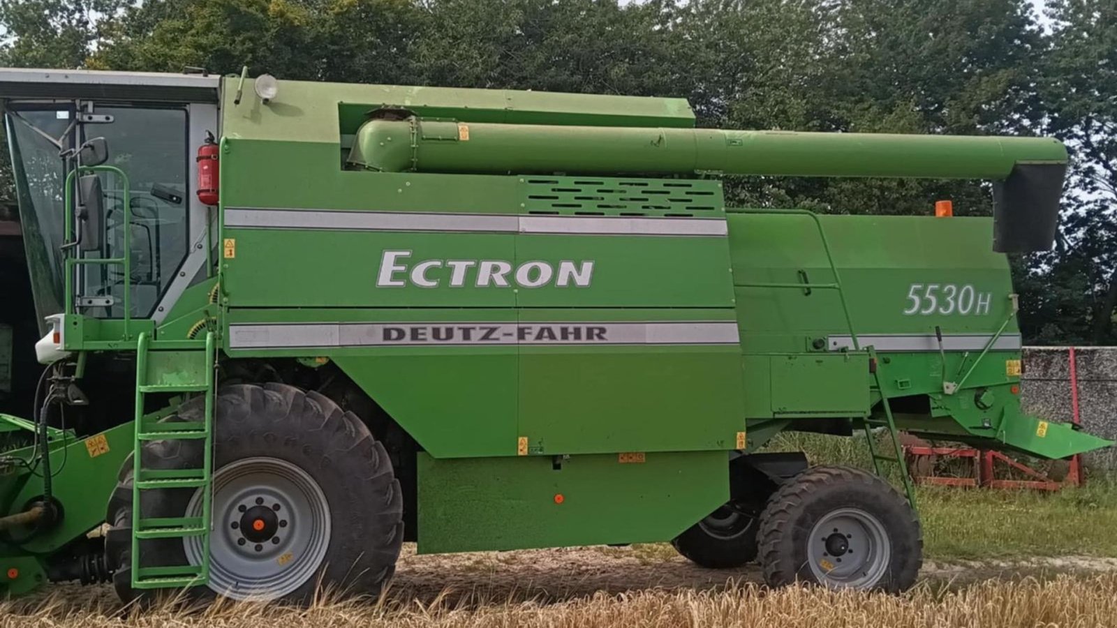 Mähdrescher of the type Deutz-Fahr 5530H 5530 H, Gebrauchtmaschine in Hadsten (Picture 5)