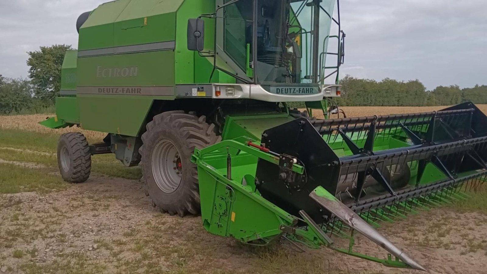 Mähdrescher of the type Deutz-Fahr 5530H 5530 H, Gebrauchtmaschine in Hadsten (Picture 1)