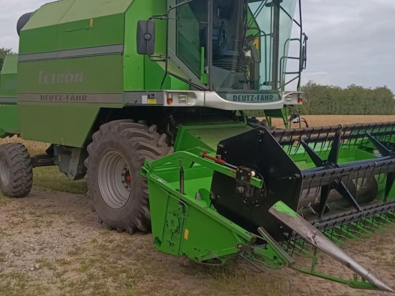 Mähdrescher Türe ait Deutz-Fahr 5530H 5530 H, Gebrauchtmaschine içinde Hadsten (resim 1)