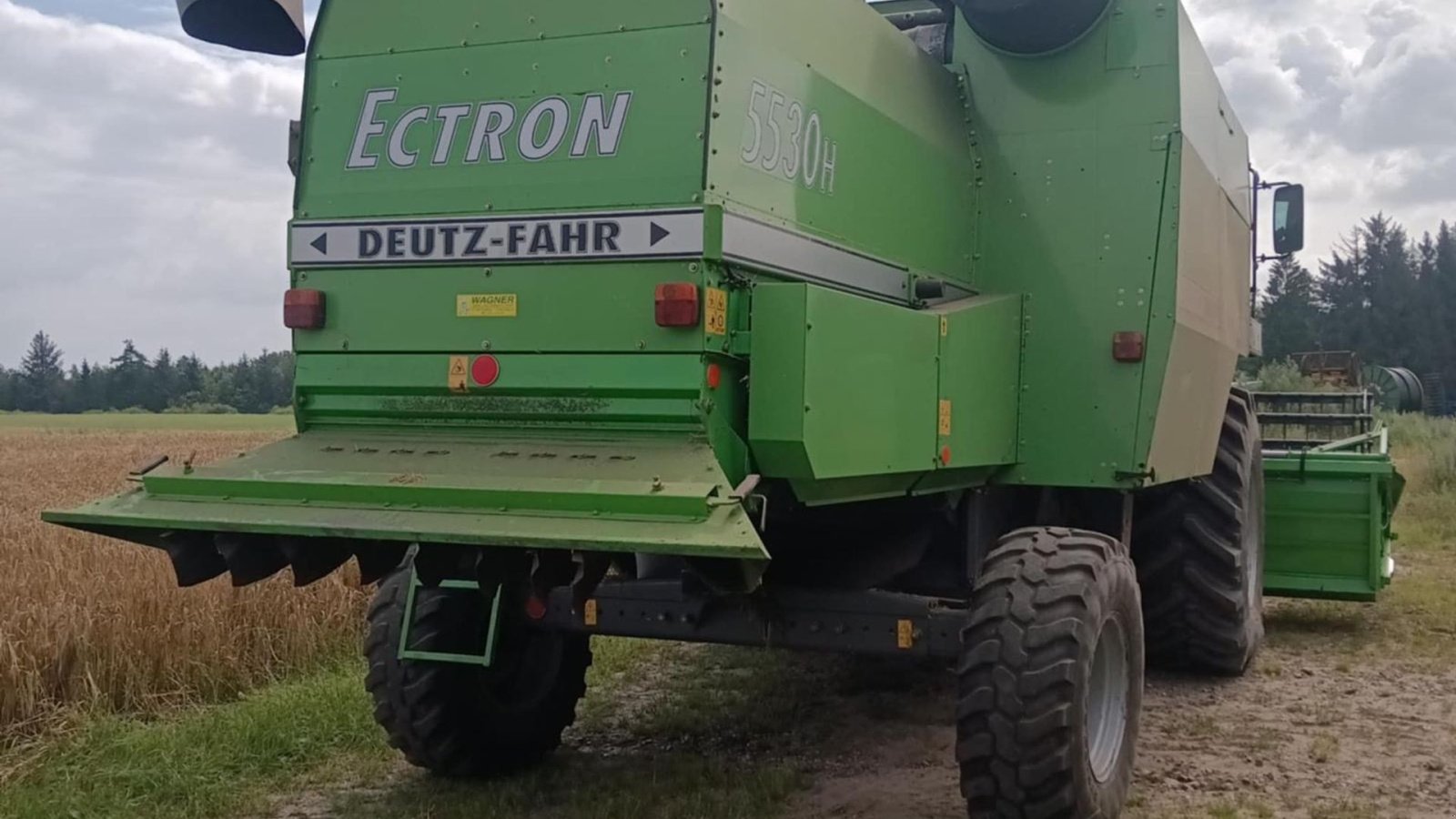 Mähdrescher of the type Deutz-Fahr 5530H 5530 H, Gebrauchtmaschine in Hadsten (Picture 4)