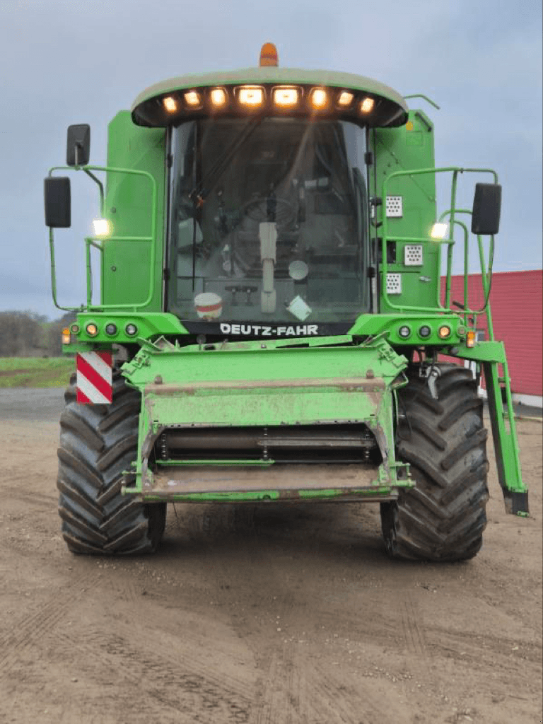 Mähdrescher typu Deutz-Fahr 5690 HTS, Gebrauchtmaschine w TREMEUR (Zdjęcie 2)