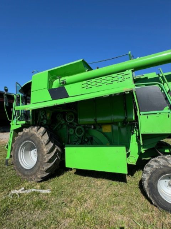 Mähdrescher des Typs Deutz-Fahr 5690 HTSB, Gebrauchtmaschine in BLESMES (Bild 7)