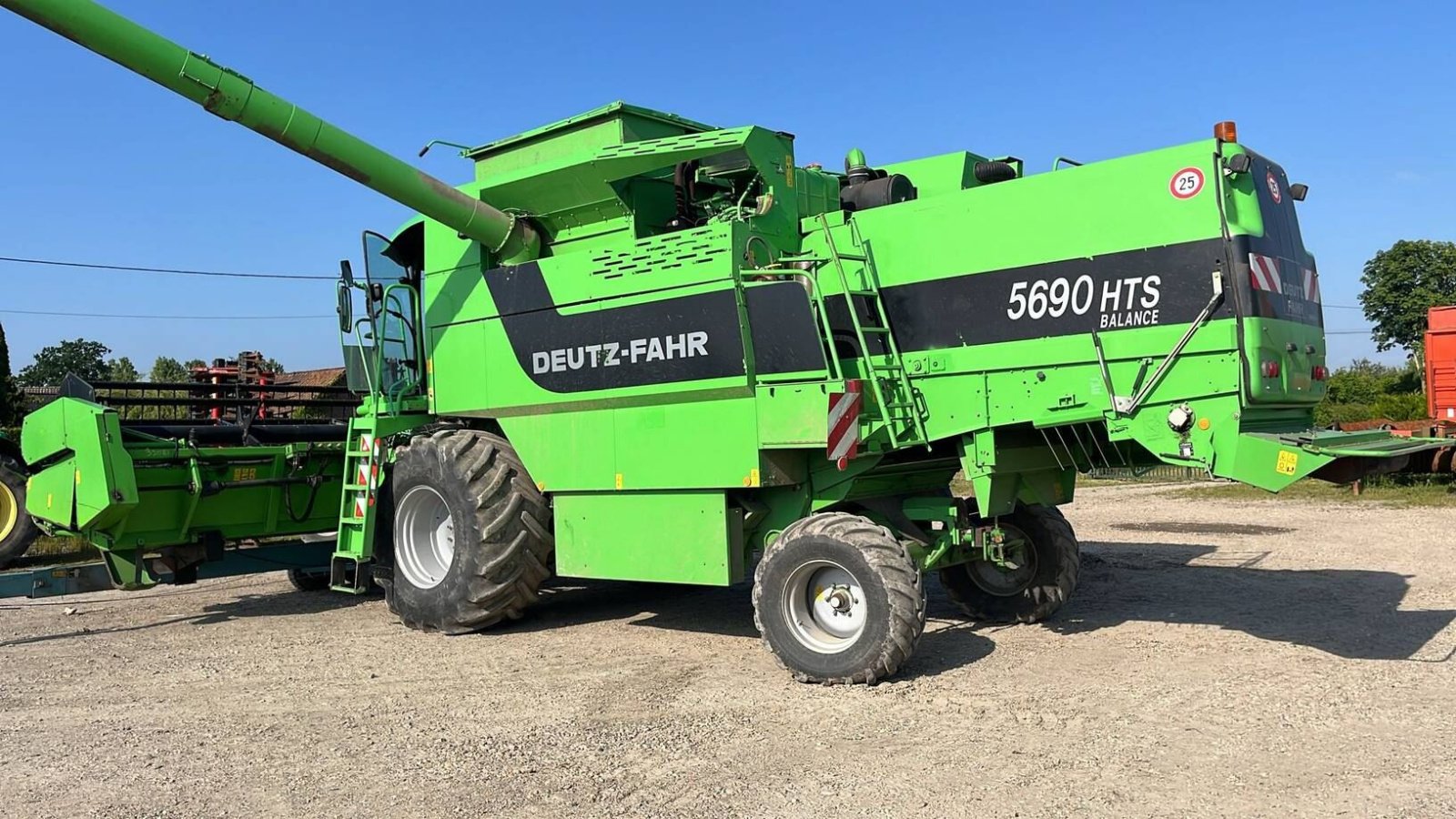 Mähdrescher typu Deutz-Fahr 5690HTS BALANCE, Gebrauchtmaschine v BOSC LE HARD (Obrázek 8)