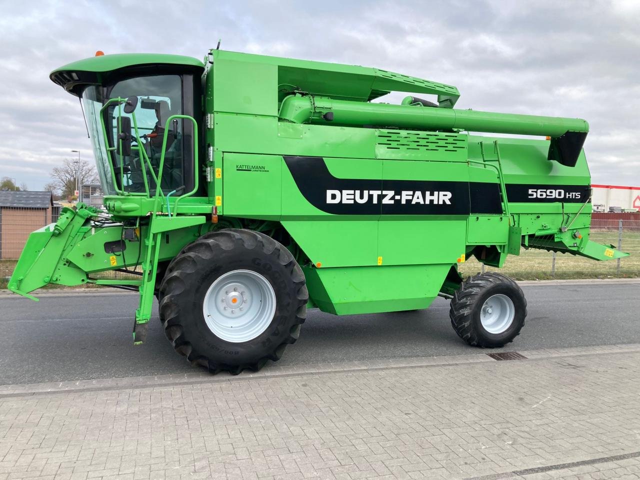 Mähdrescher of the type Deutz-Fahr 5690HTS, Gebrauchtmaschine in Stuhr (Picture 1)