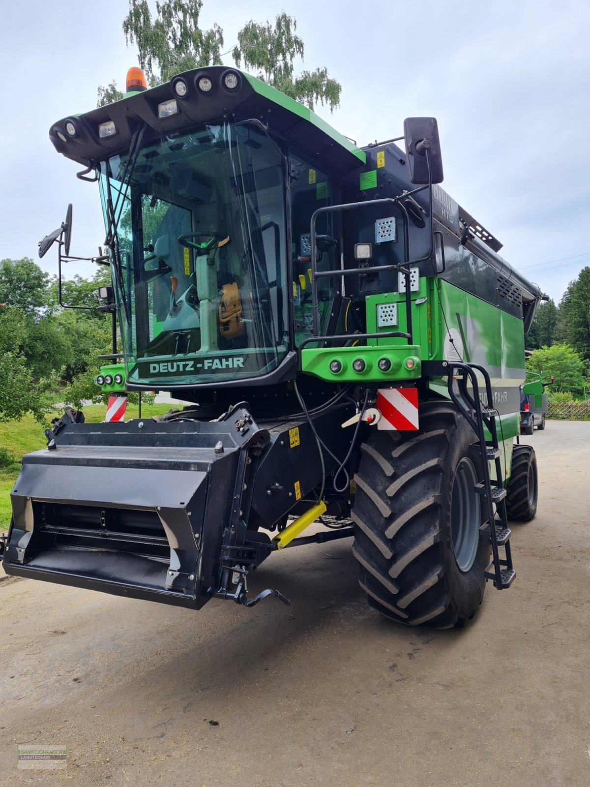 Mähdrescher of the type Deutz-Fahr 6040 HTS mit 4,8 m Schneidwerk, Gebrauchtmaschine in Diessen (Picture 1)