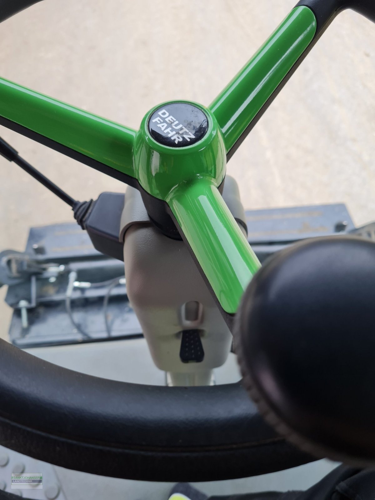 Mähdrescher of the type Deutz-Fahr 6040 HTS mit 4,8 m Schneidwerk, Gebrauchtmaschine in Diessen (Picture 18)