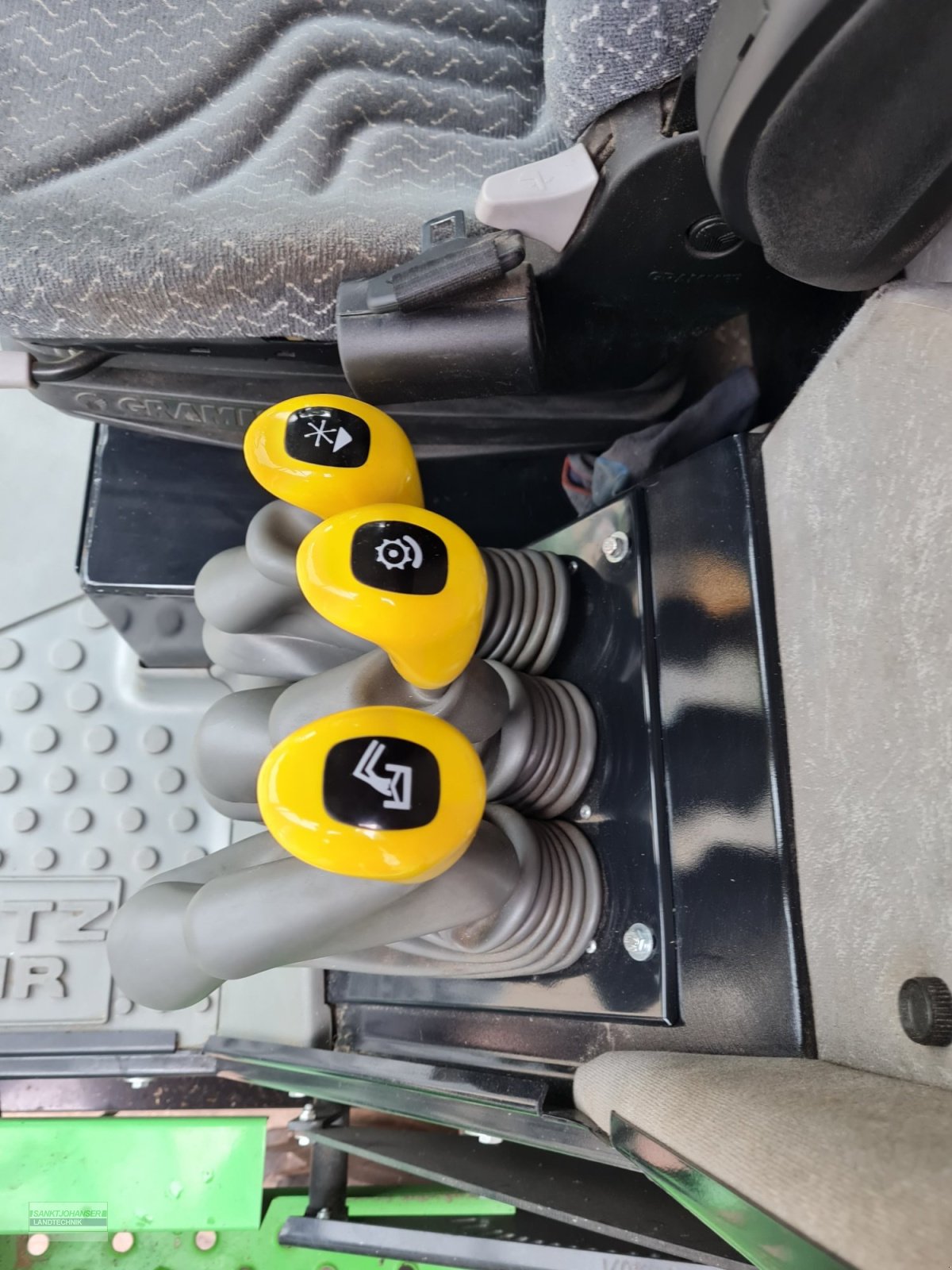 Mähdrescher of the type Deutz-Fahr 6040 HTS mit 4,8 m Schneidwerk, Gebrauchtmaschine in Diessen (Picture 22)