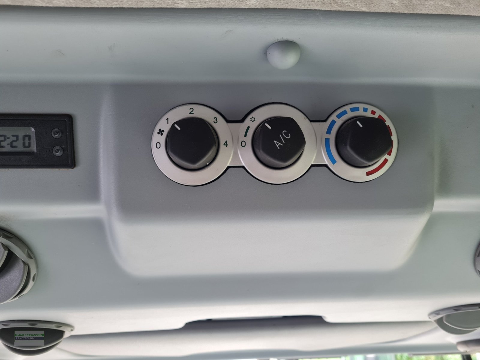 Mähdrescher of the type Deutz-Fahr 6040 HTS mit 4,8 m Schneidwerk, Gebrauchtmaschine in Diessen (Picture 27)