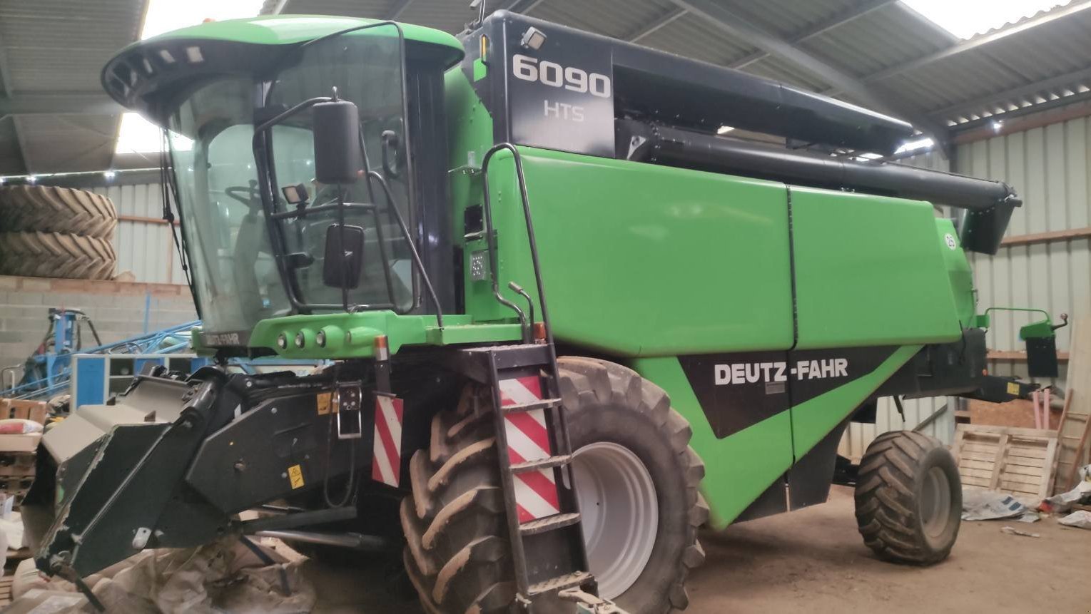 Mähdrescher typu Deutz-Fahr 6090 HTS, Gebrauchtmaschine v Le Horps (Obrázek 1)