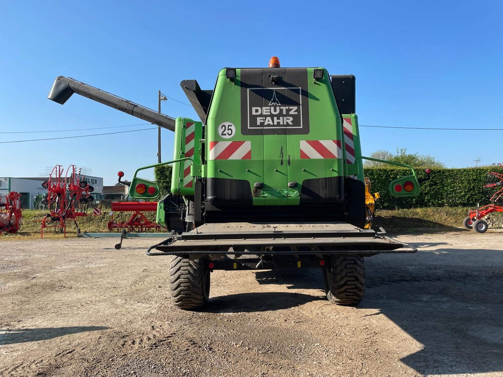 Mähdrescher des Typs Deutz-Fahr 6095 HTS, Gebrauchtmaschine in BOSC LE HARD (Bild 3)